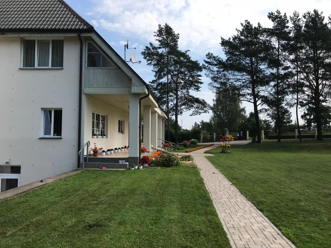 Priedaine Hotel Krāslava Exterior foto